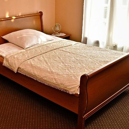 Pensjonat Zacisze Plewiska Kamer foto