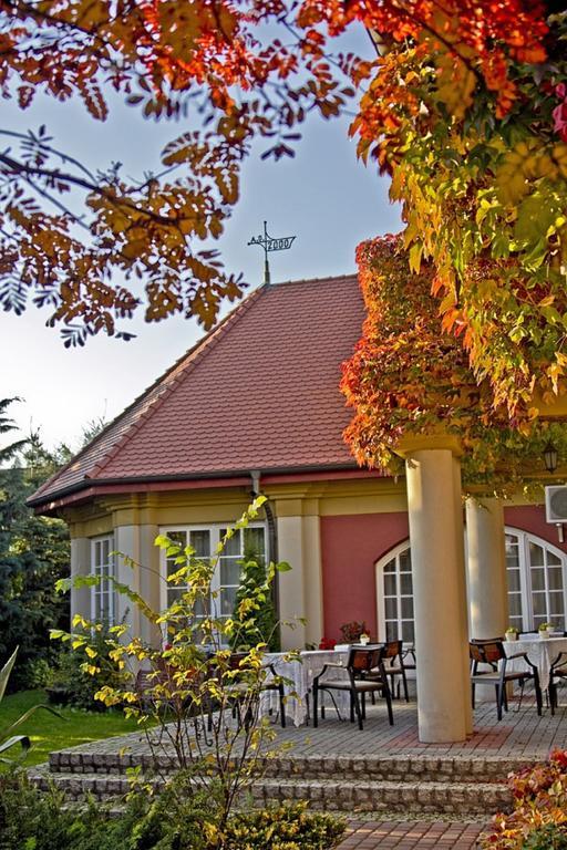 Pensjonat Zacisze Plewiska Buitenkant foto